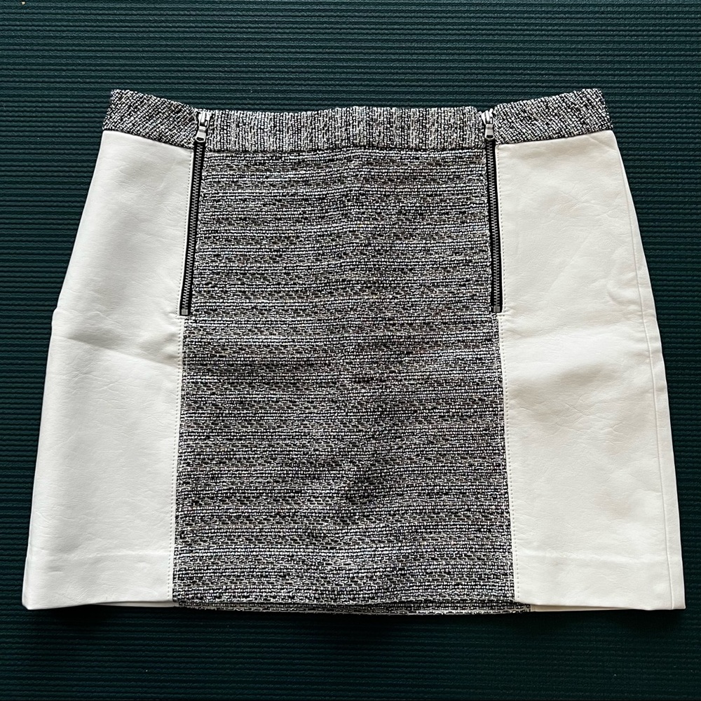 Club Monaco mini skirt